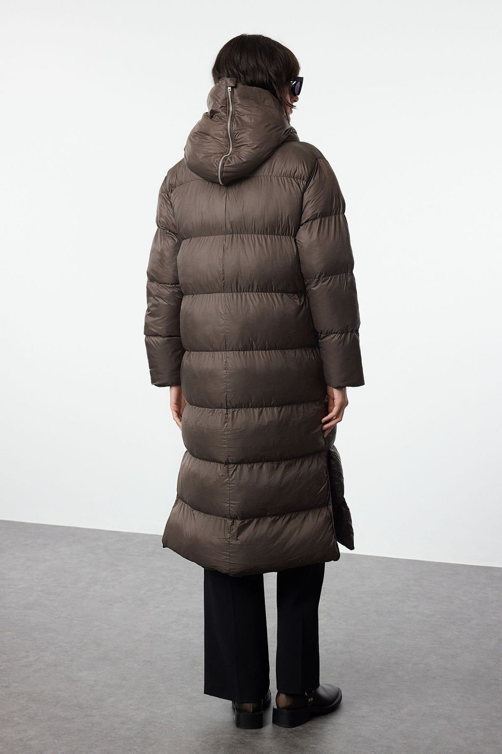 TRENDYOLMILLA Koyu Vizon Oversize Kal?p Kusakl? Kapusonlu Fermuarl? Su Itici K?sl?k Sisme Mont TWOAW25MO00057  фото 5