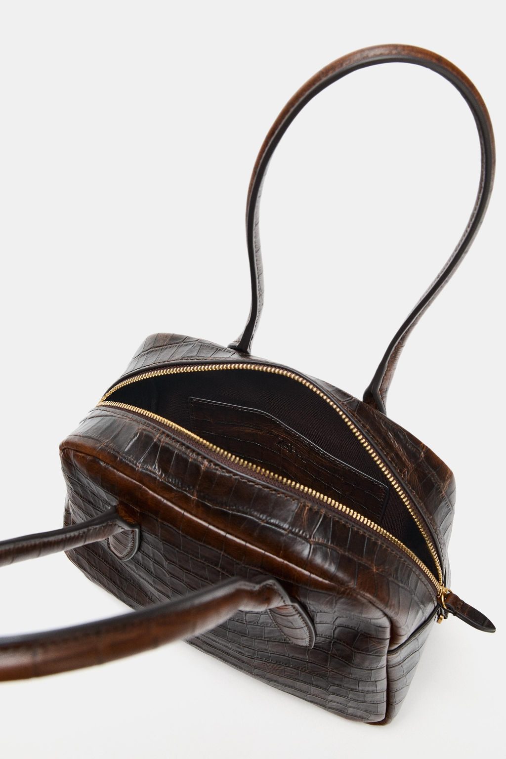 EMBOSSED LEATHER BOWLING BAG - Zara фото 14