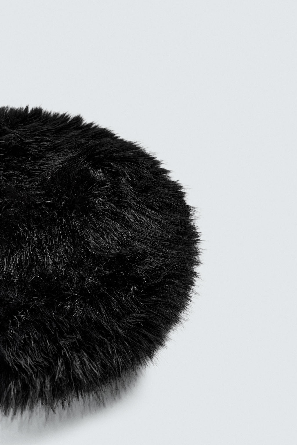 FAUX FUR BERET HARRY LAMBERT FOR ZARA X DISNEY  фото 2
