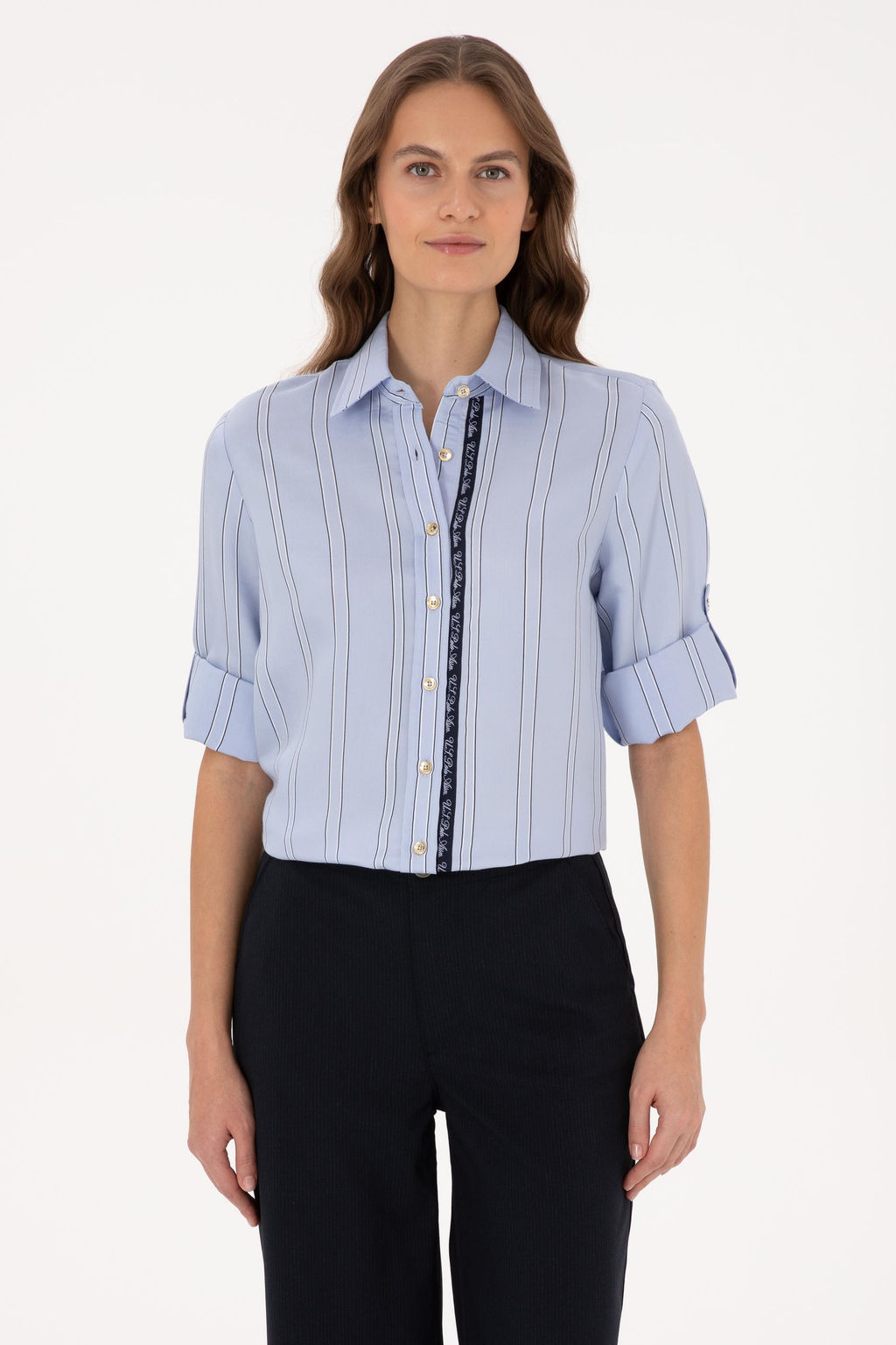 Kad_n A__k Mavi Uzun Kollu G_mlek