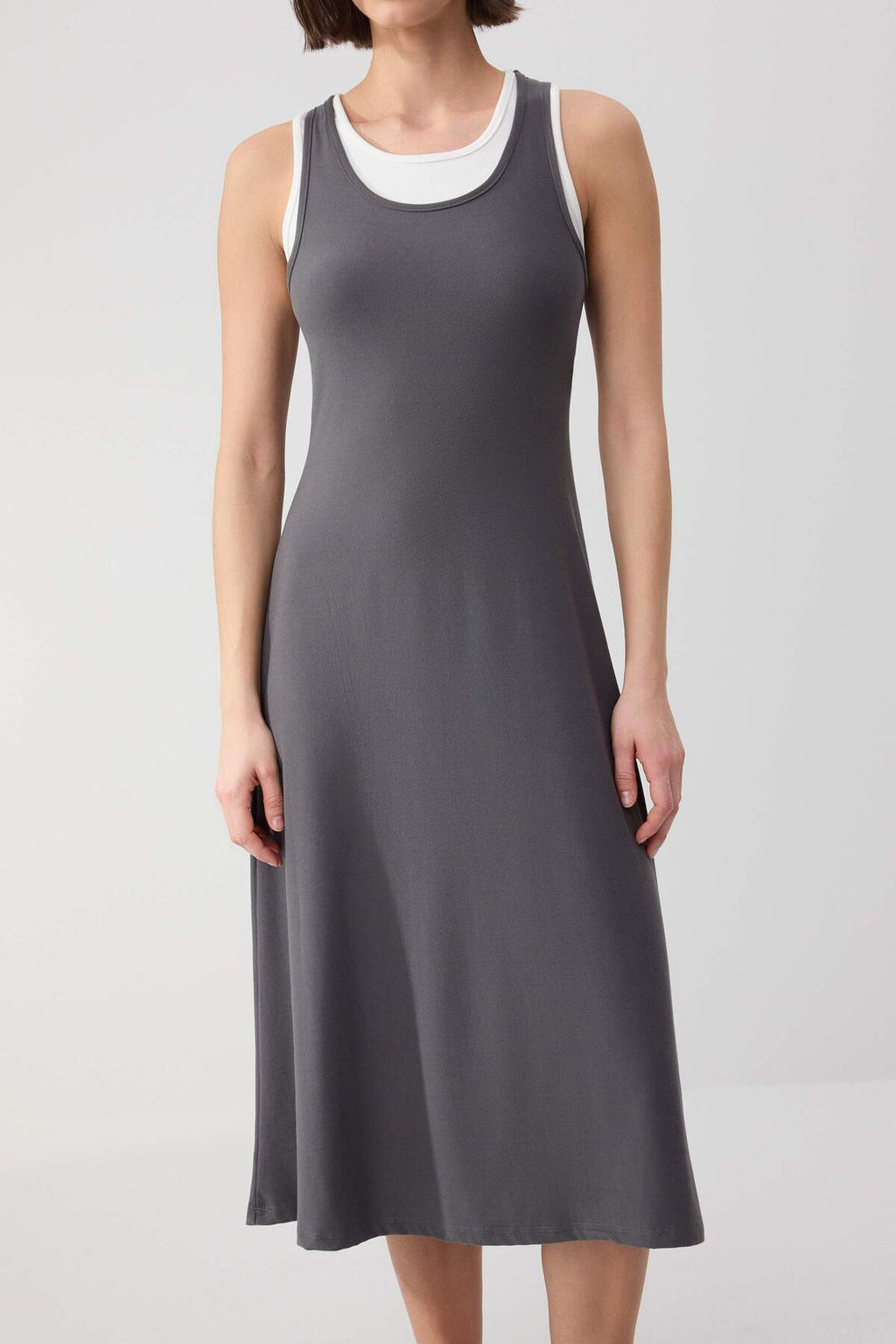 Wardrobe Essentials-Antrasit Renk Bloklu Bodycon Havuz Yaka Maxi Orme Elbise TWOSS26EL00157 - Trendyolmilla фото 5