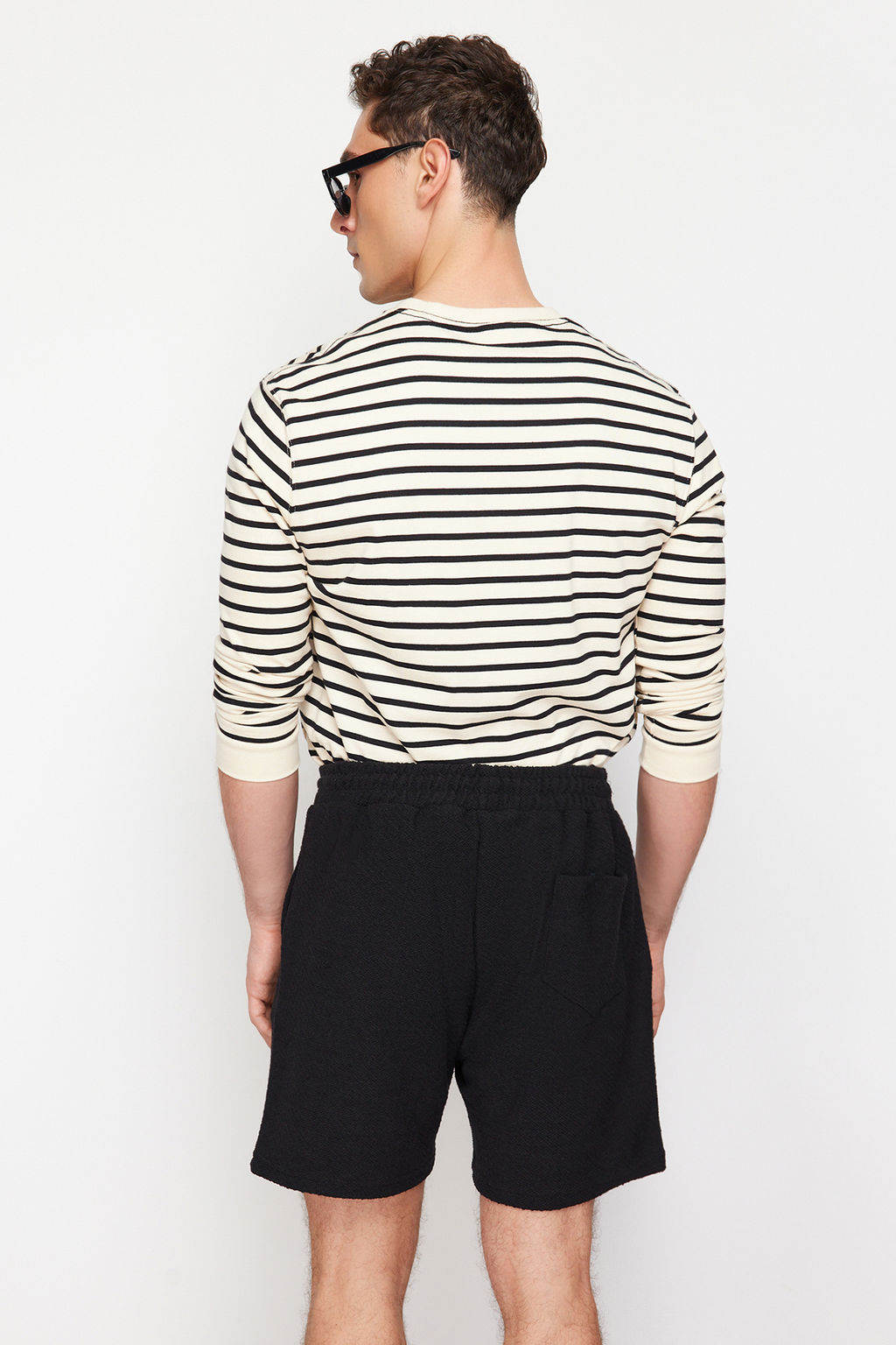 Siyah Regular/Normal Kesim Dokulu Kal?n Sort TMNSS24SR00074