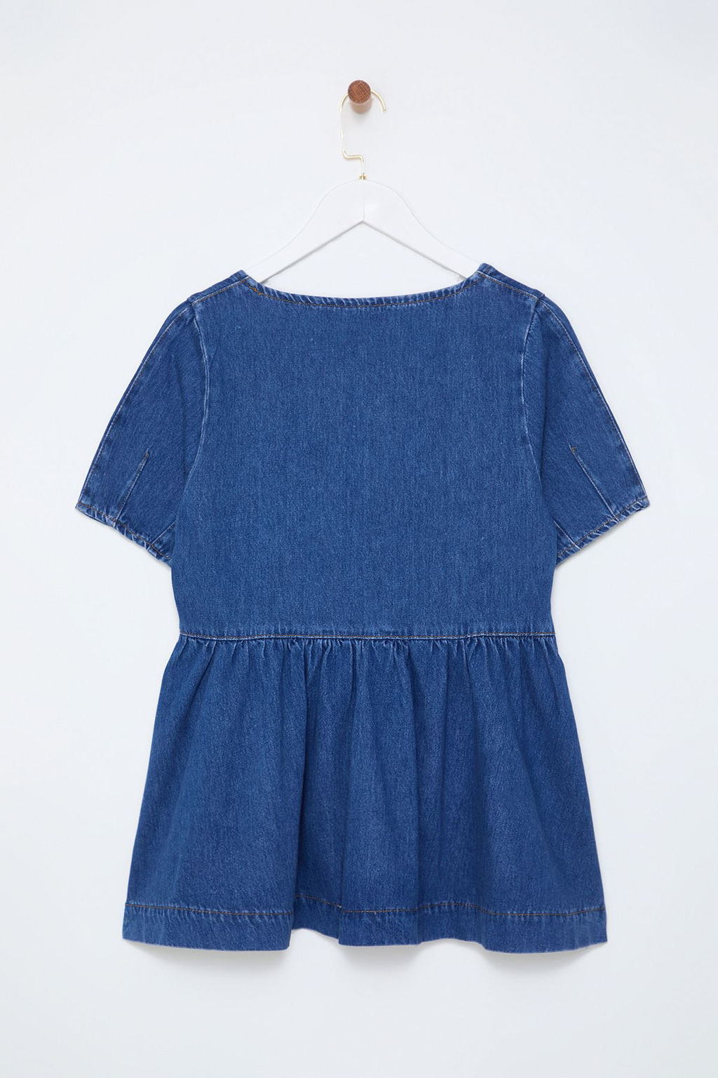 Trendyolmilla Mavi Dikis Detayl? Volanl? Denim Bluz TWOSS25BZ00001