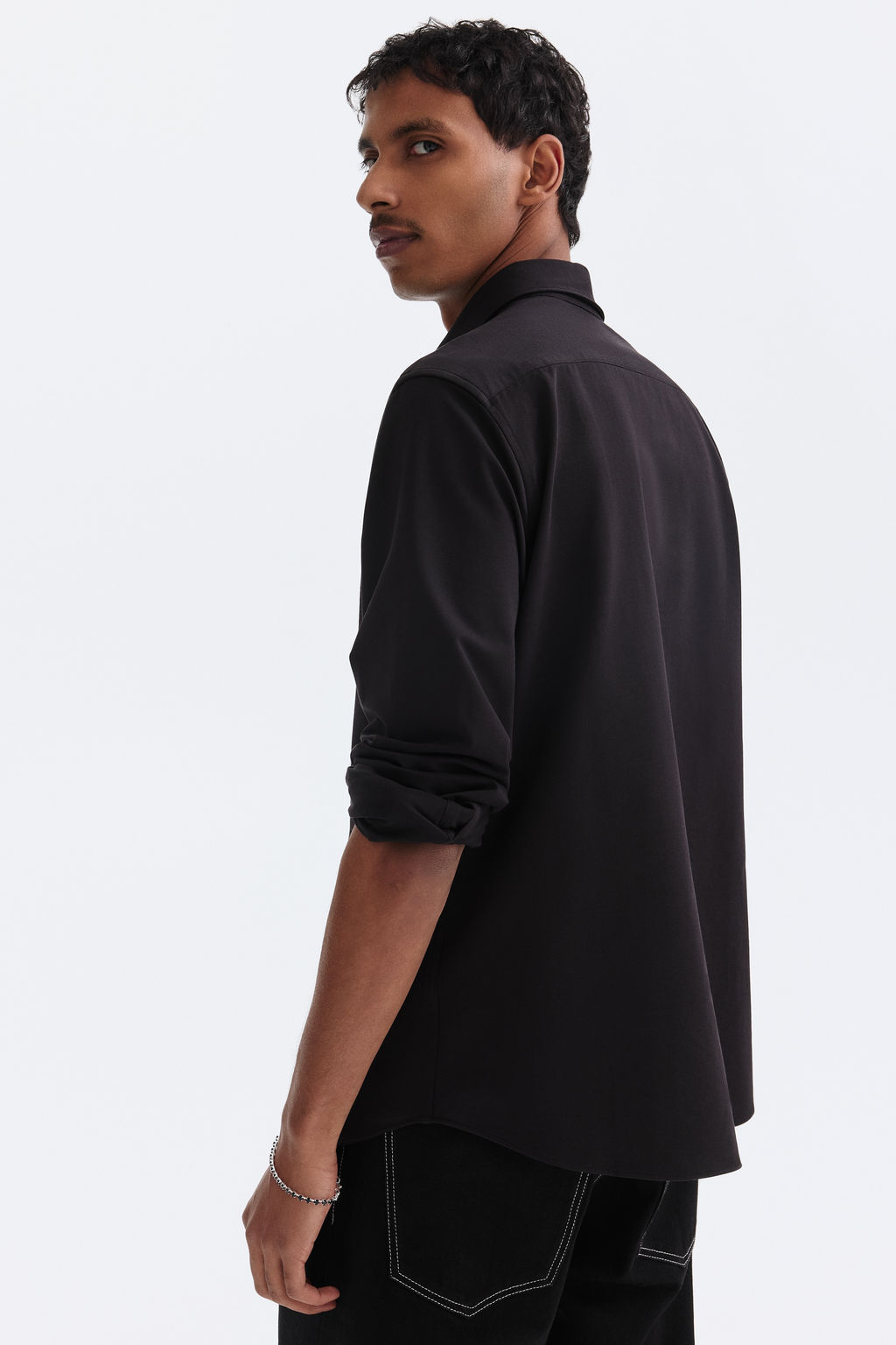 Camisa en tejido el?stico multidirecci?n Slim Fit - H&m фото 9