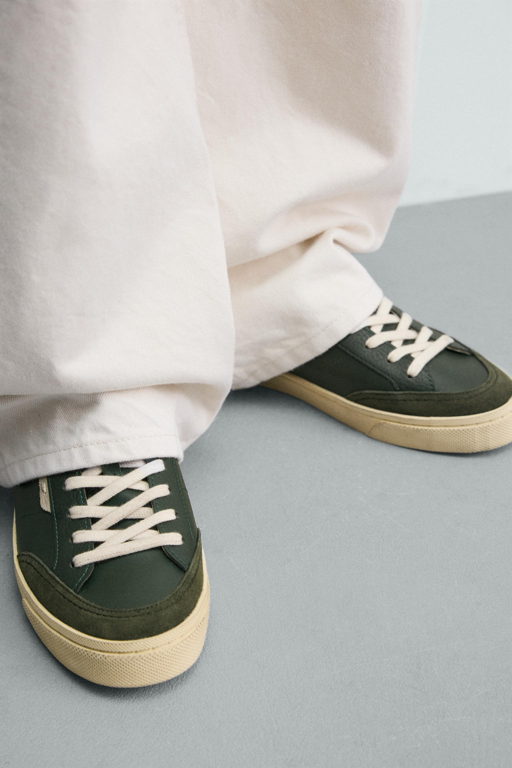 ZAPATILLA SUELA CONTRASTE / Verde - Zara фото 3