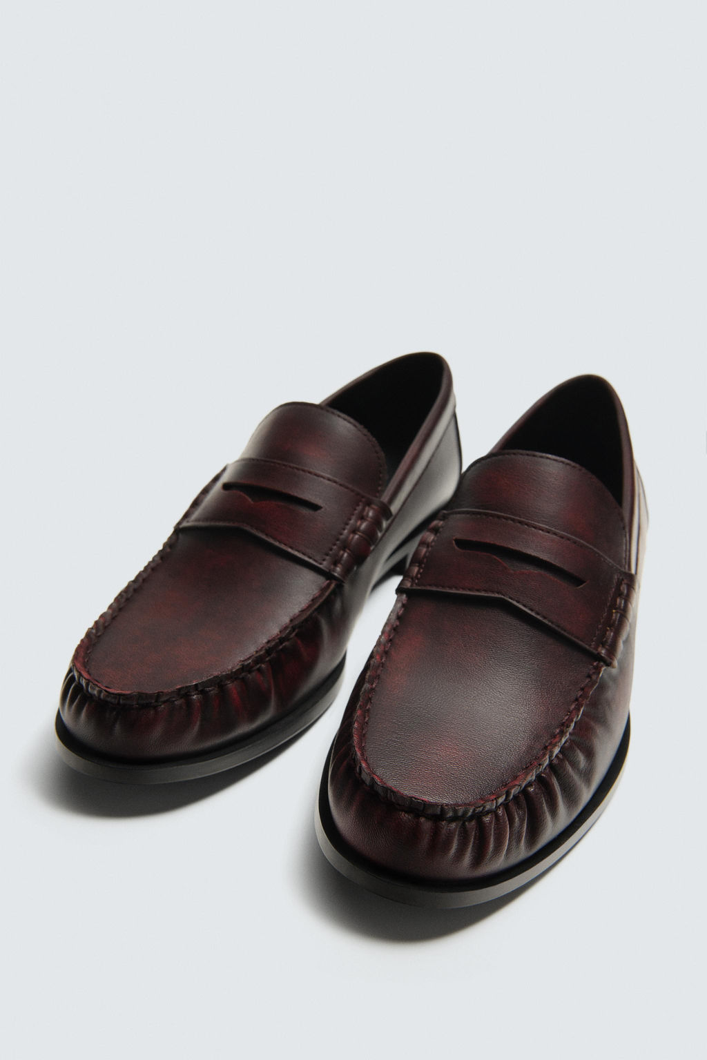 MOCAS?N DESGASTADO ANTIFAZ / Rojo Burdeos - Zara фото 2