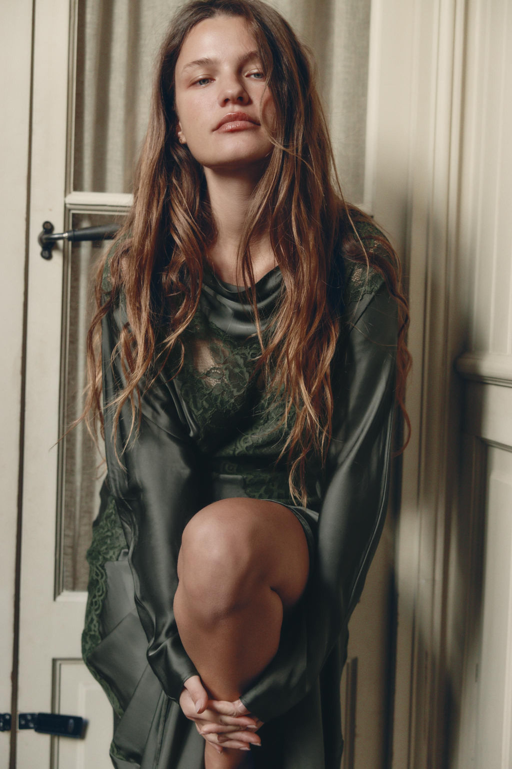 BATWING LACE SATIN DRESS - Zara фото 4
