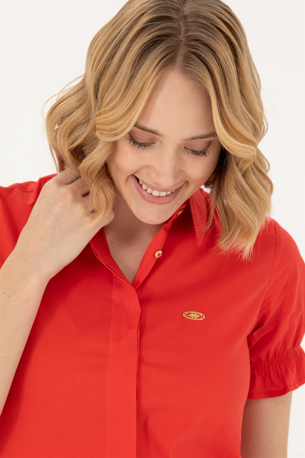 Женщина из красного рубашки с коротким рукавом с скидкой в корзине - U.s. polo assn фото 2