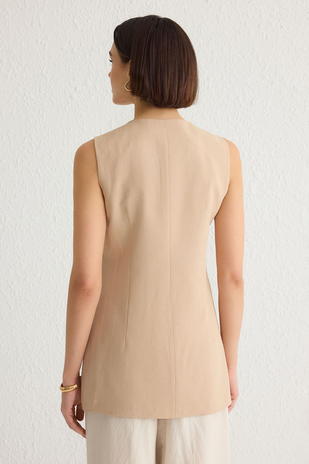 Trendyolmilla Bej Fitted Keten Efektli Dugmeli V Yaka Dokuma Yelek TWOSS25YE00025  фото 5