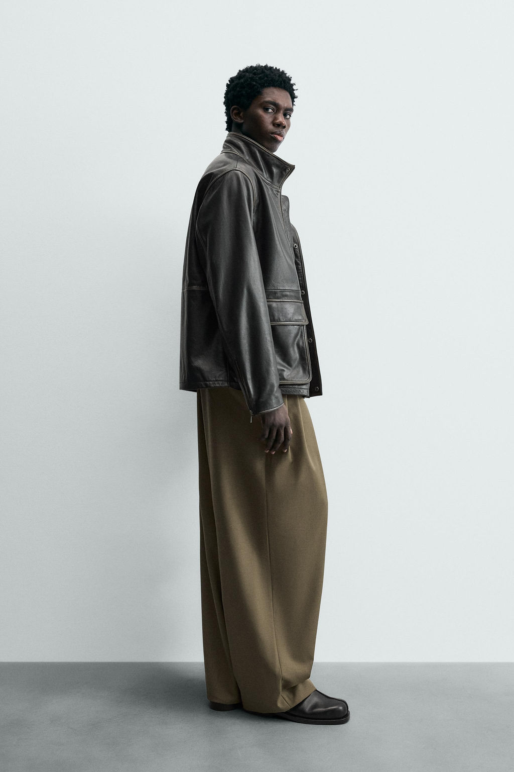 LIMITED EDITION LEATHER JACKET WITH POCKETS - Zara фото 4