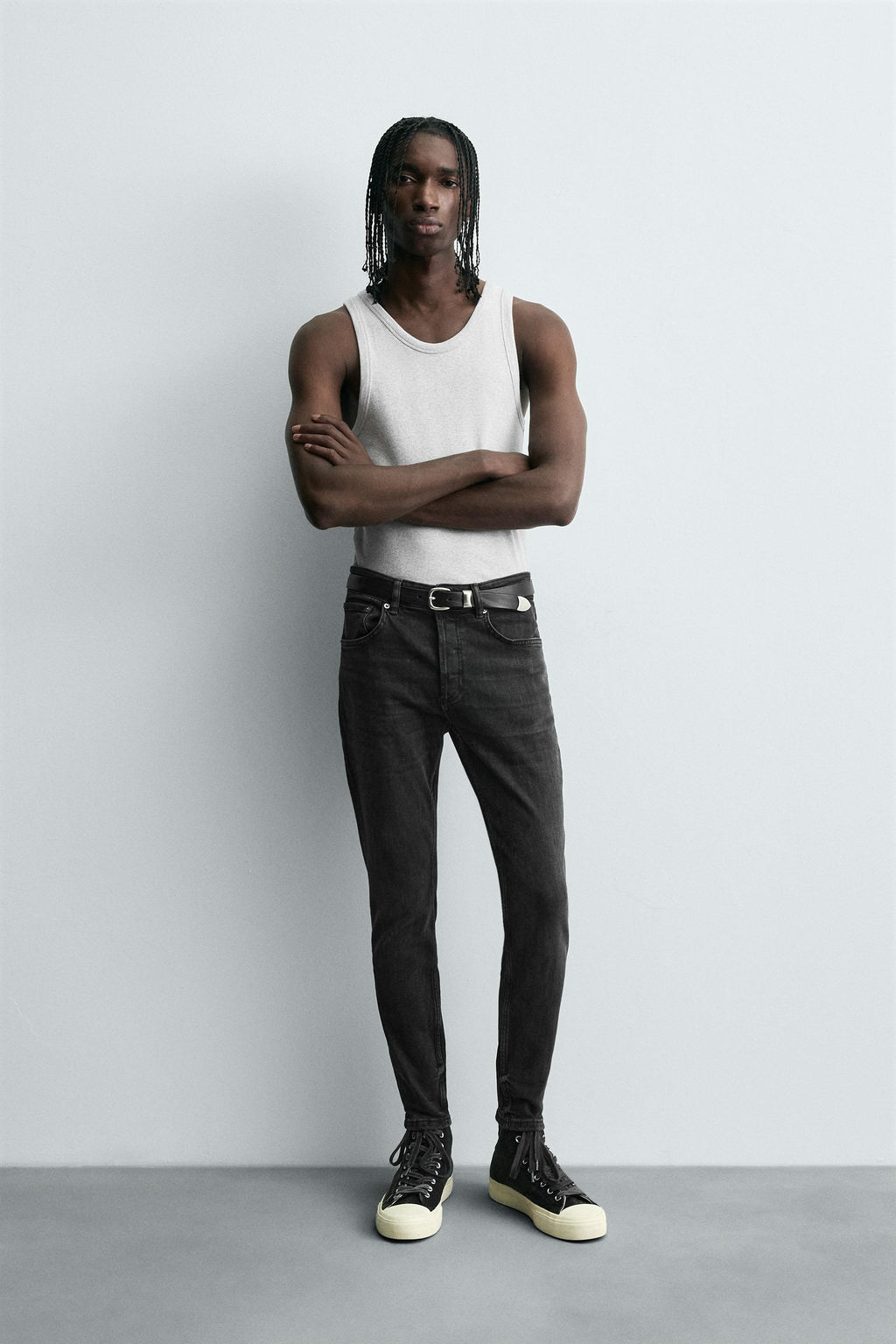 JEANS SKINNY CROPPED FIT / Carb?n