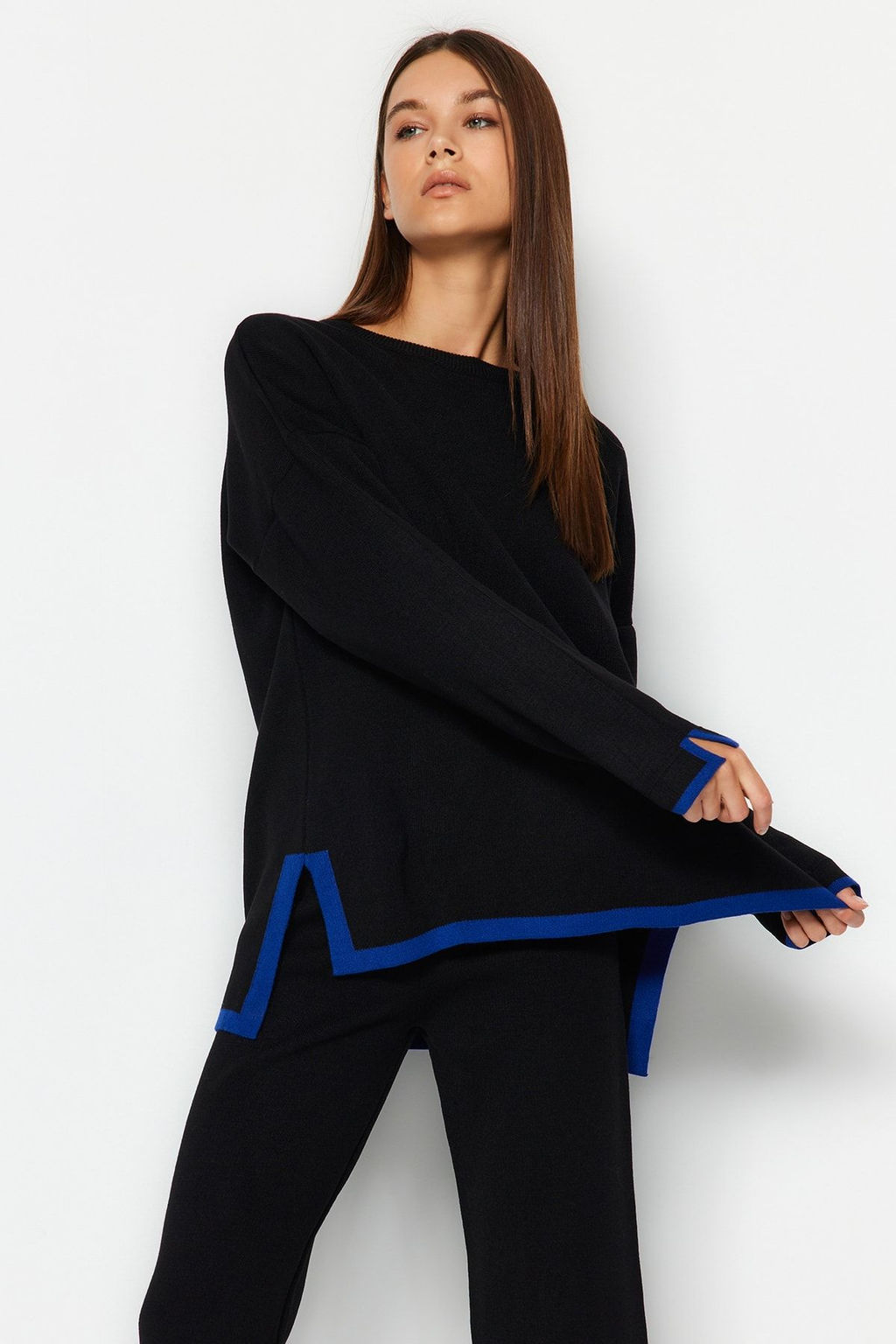 Siyah Genis Kal?p Kontrast Renkli Triko Alt-Ust Tak?m TWOAW24AU00062