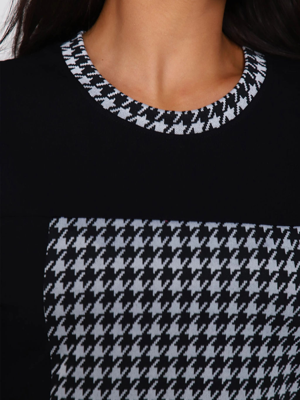 Платье женское, цвет черный белый