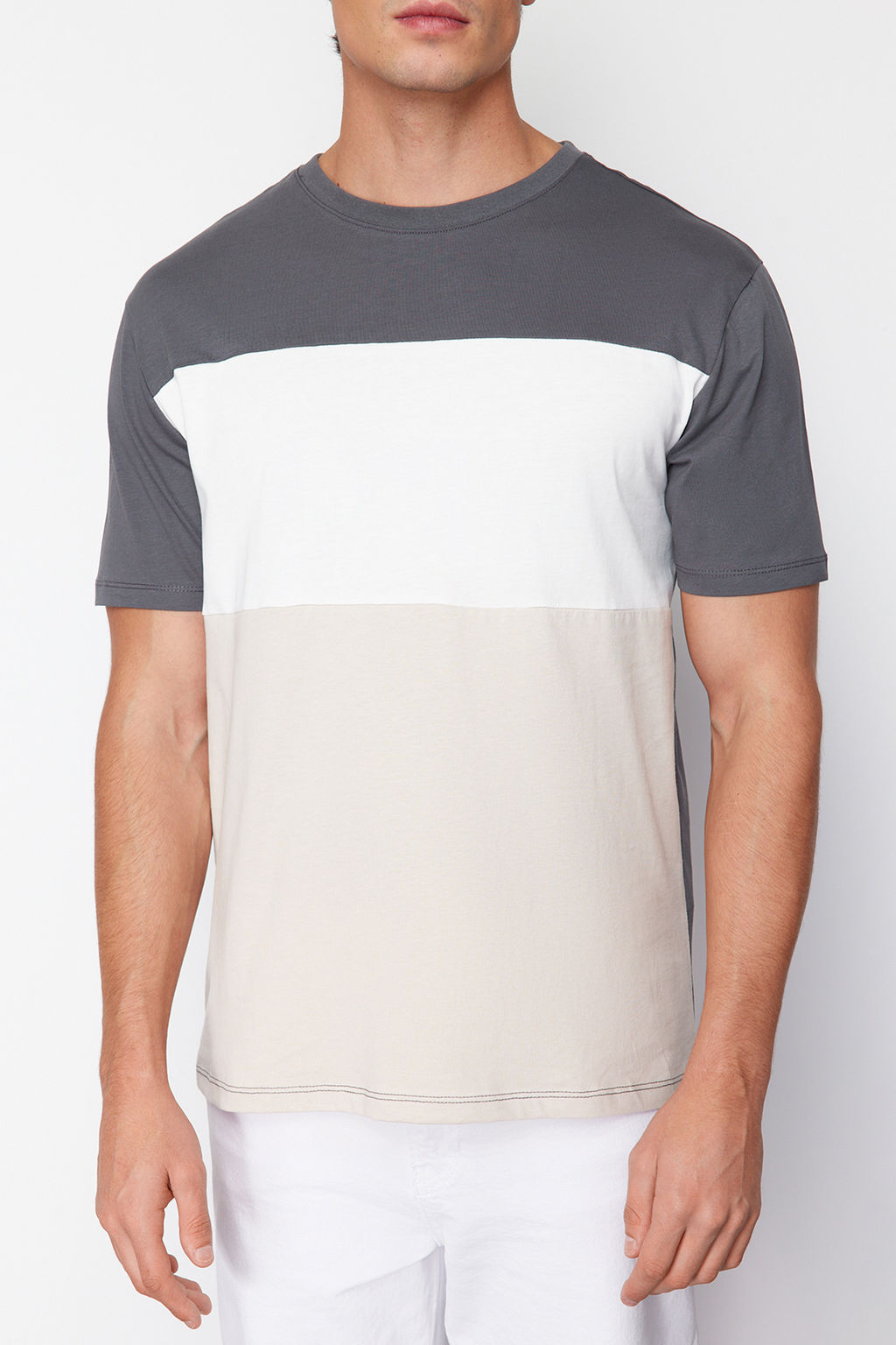 TRENDYOL MAN Siyah Regular/Normal Kesim Renk Bloklu %100 Pamuklu T-Shirt TMNSS24TS00076 - Trendyolmilla фото 17