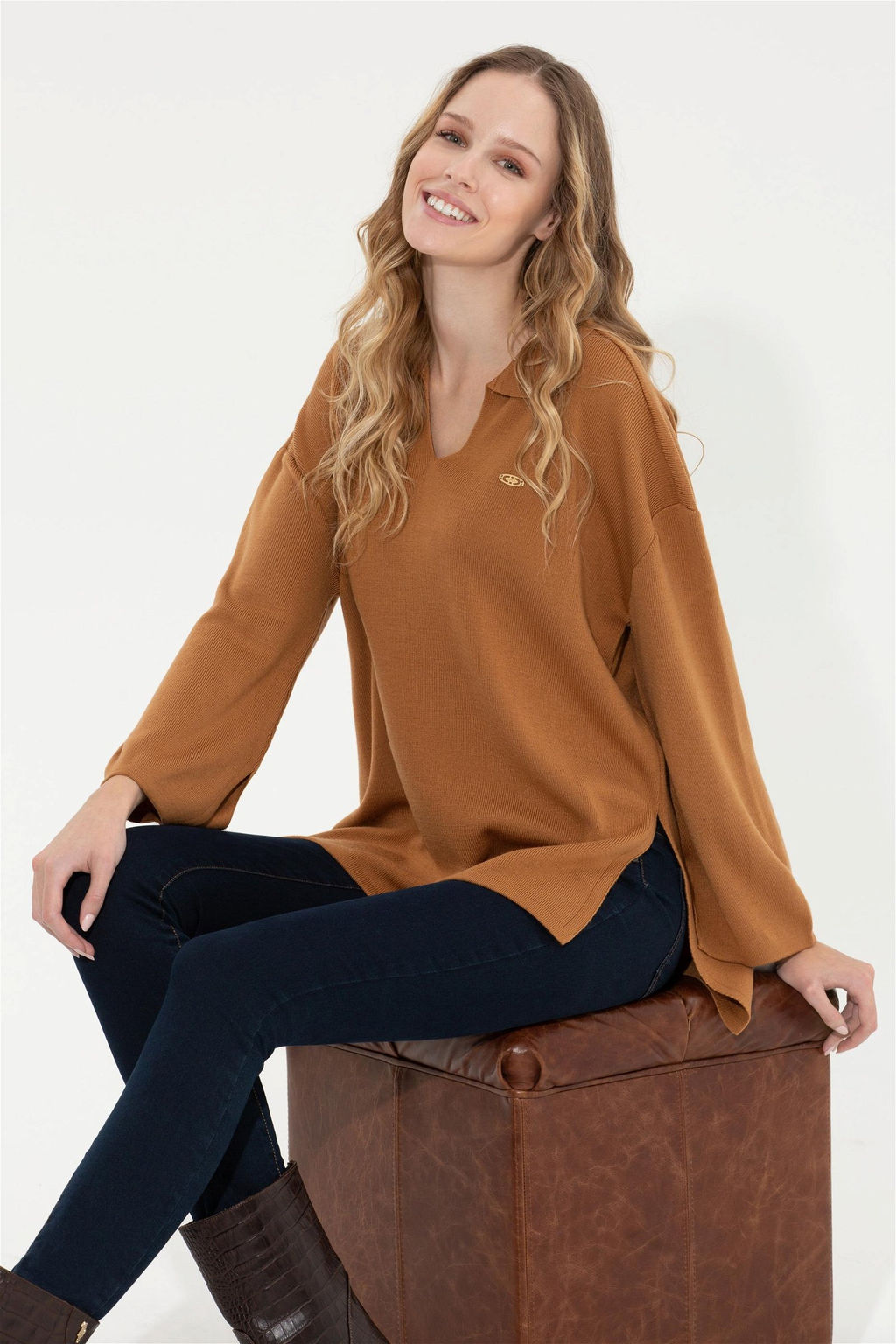 U. S. Polo Assn Женский свитер светло-коричневого цвета с v-образным вырезом меланжевого цвета - U.s. polo assn фото 9