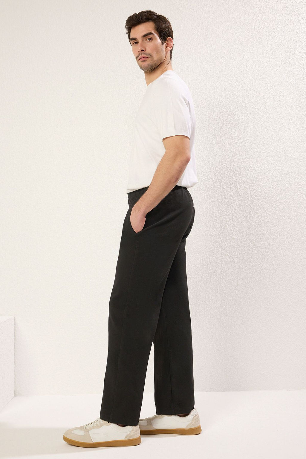 TRENDYOL MAN Siyah Straight Orme Rahat Pantolon TMNSS25PL00012 - Trendyolmilla фото 3