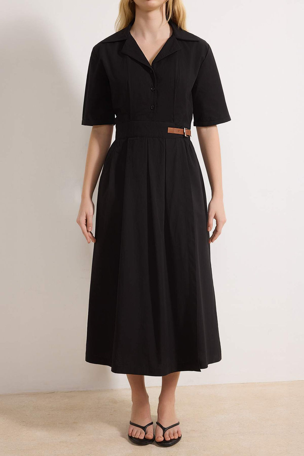 Siyah Duz Etegi Belden Ac?lan Midi Dokuma Elbise TWOSS25EL00060