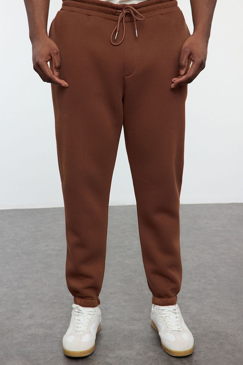 TRENDYOL MAN Siyah Buyuk Beden Regular/Normal Kesim Lastik Paca Jogger Polarl? Esofman Alt? TMNAW24AJ00002 - Trendyolmilla фото 2