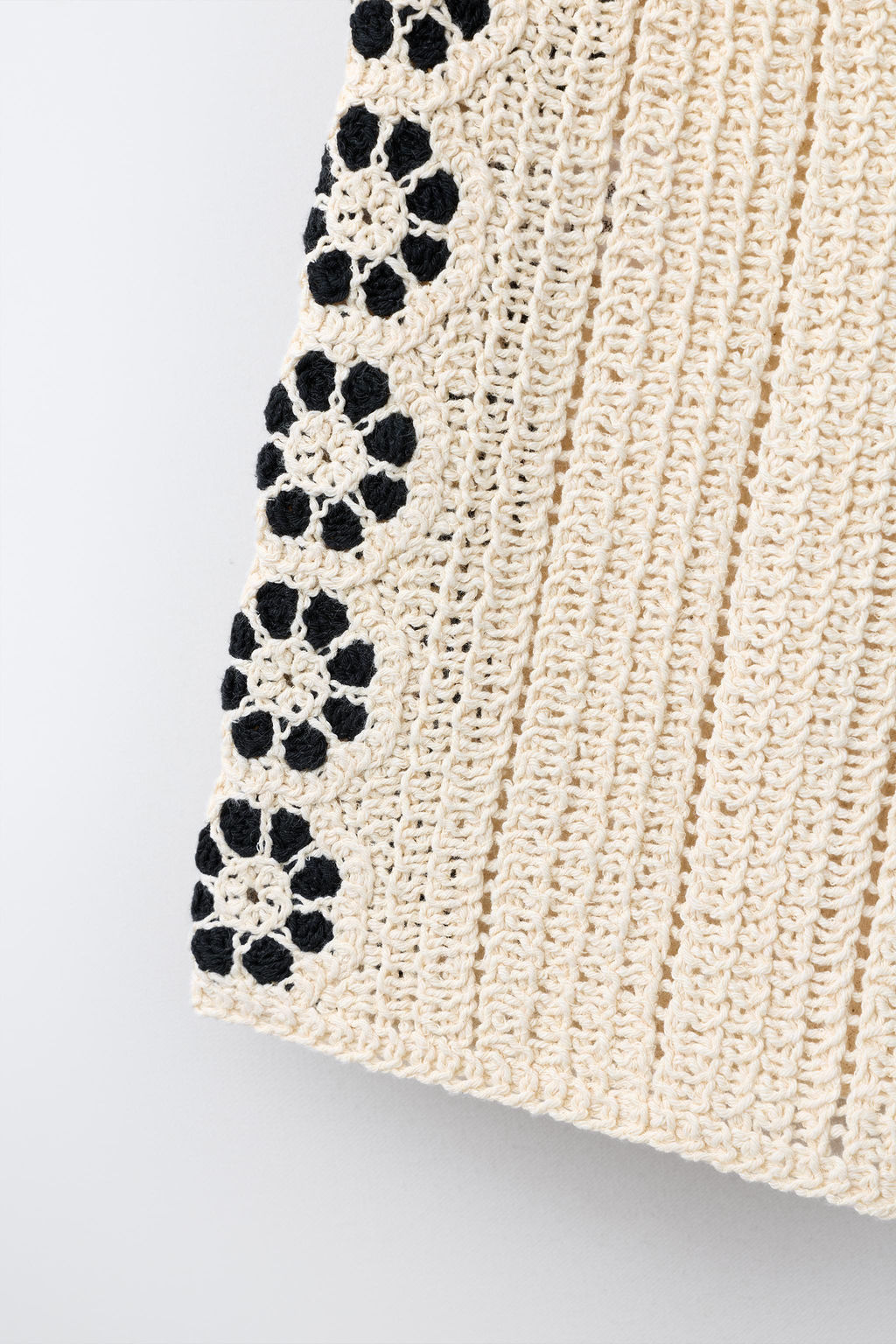 BERMUDA PUNTO FLORES CROCHET / Crudo - Zara фото 4