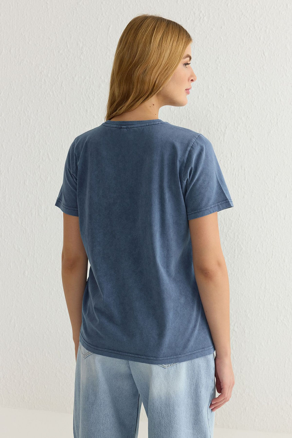 Indigo Y?kamal? %100 Kal?n Pamuklu Premium Basic Bisiklet Yaka Orme T-Shirt TWOSS23TS00042
