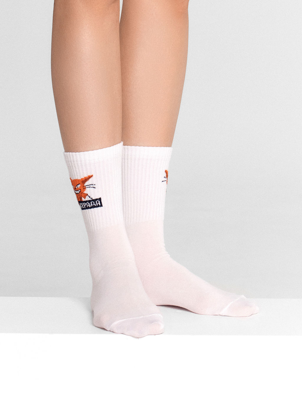 Цена за 5 пар! Носки женские высокие белые с узором в виде котика и надписью "Серада" белый 217K-2666