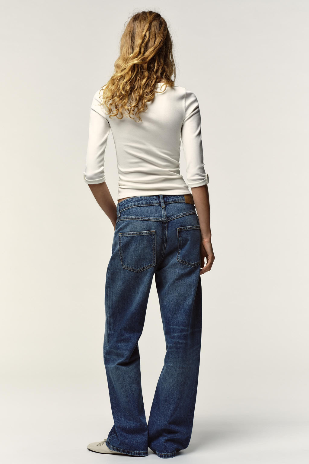 RIBBED T-SHIRT WITH BUTTON - Zara фото 4