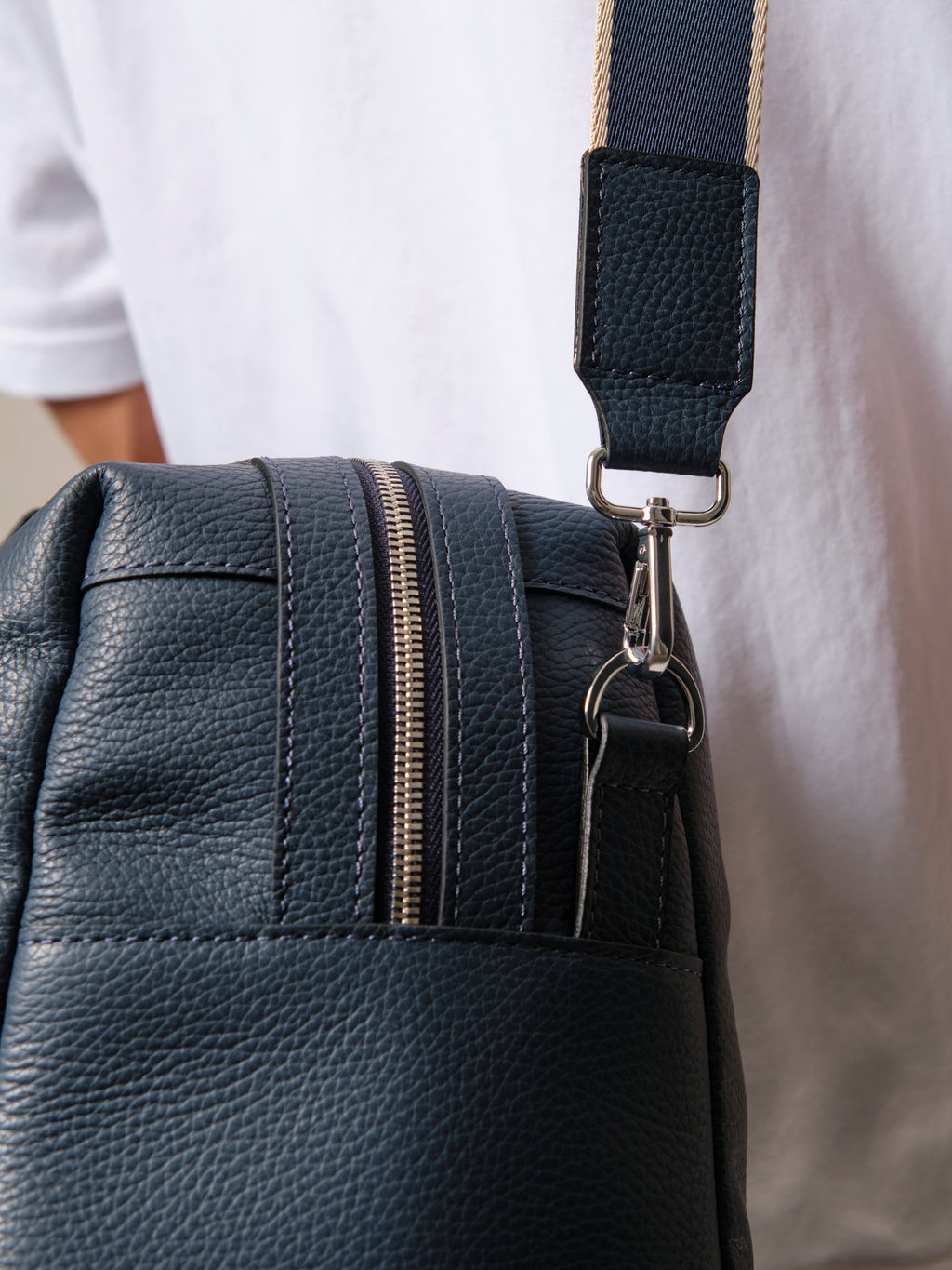 Сумка дорожная Azaro 8042 нас.синий