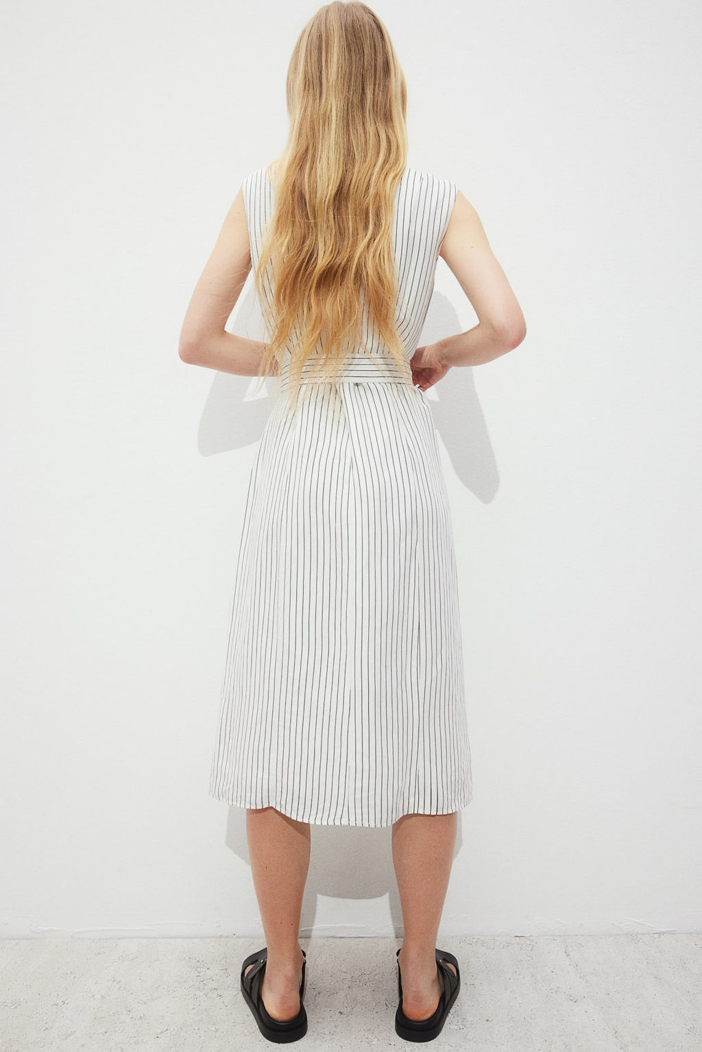 Vestido camisero en mezcla de lino - H&m фото 3