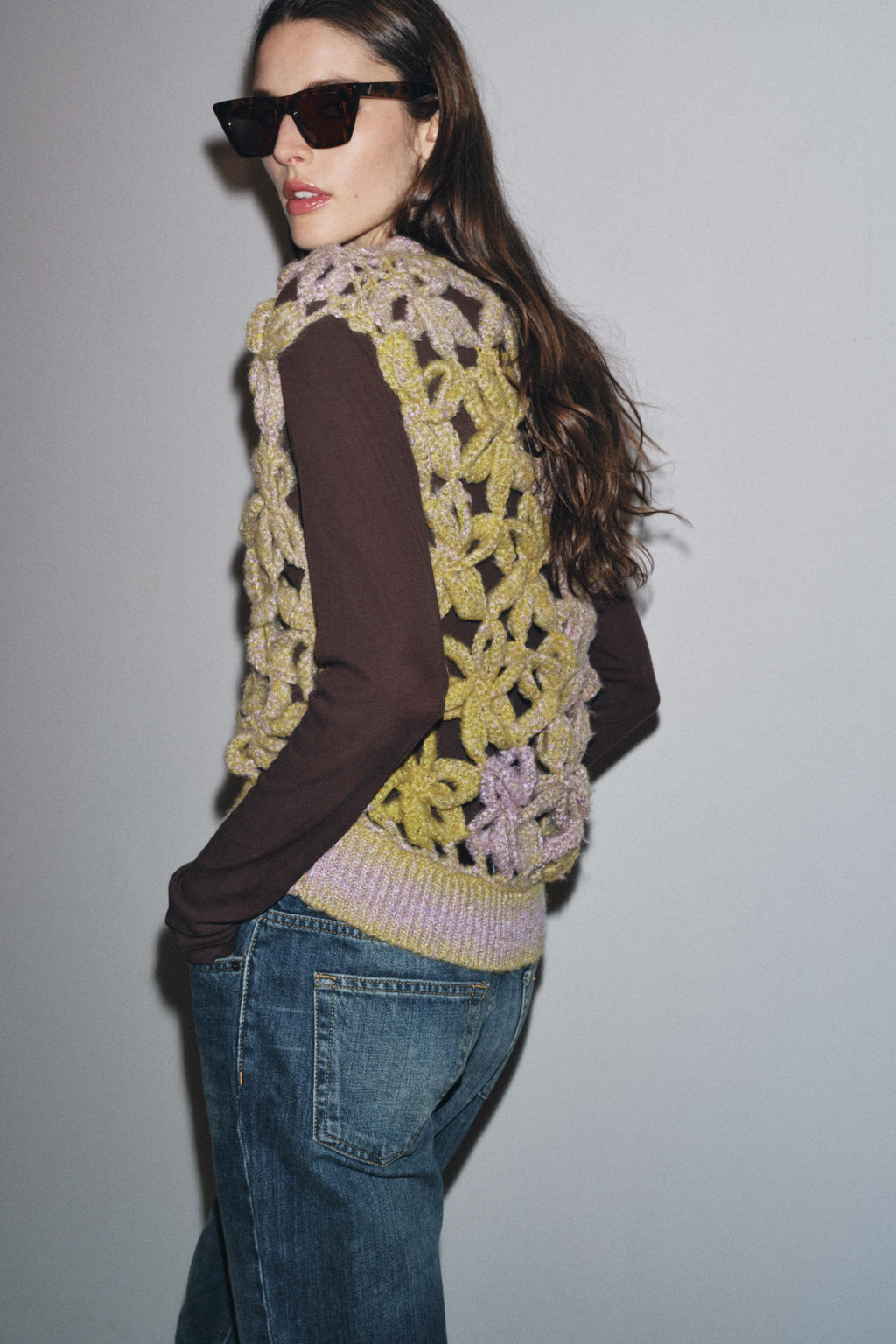 GRADUATED CROCHET KNIT VEST TOP