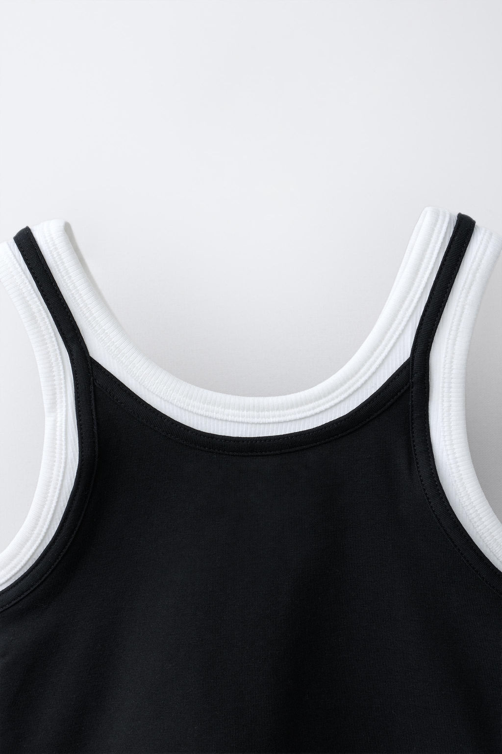 TOP DOBLE CONTRASTE / Negro - Zara фото 4