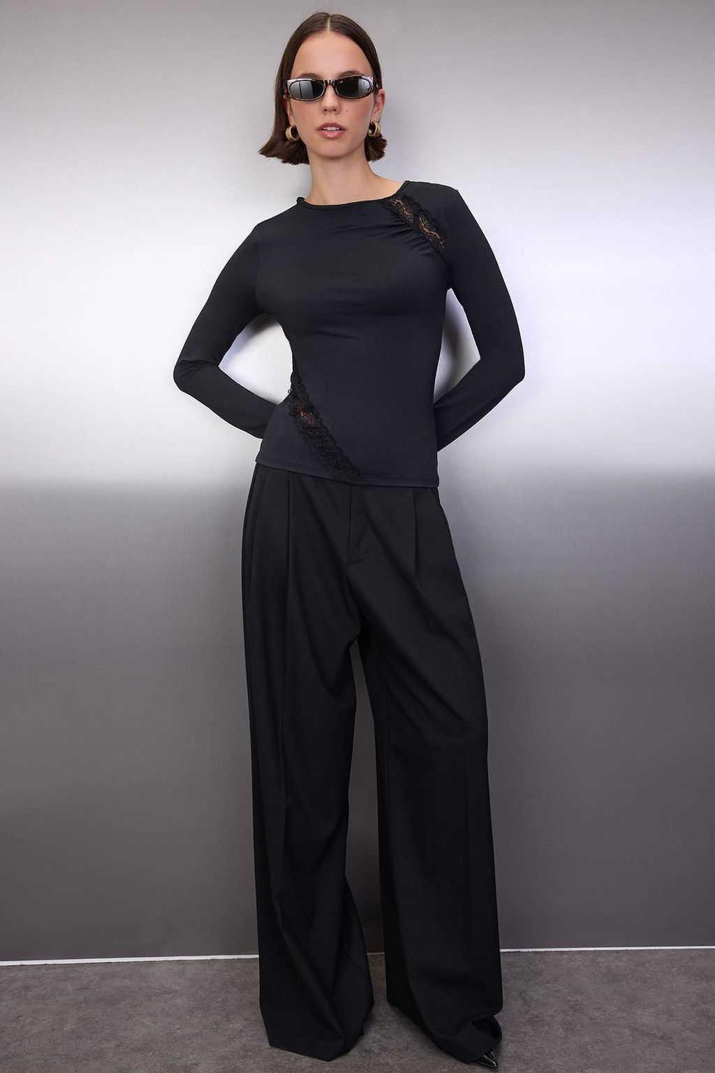 Siyah Dantel Detayl? Fitted/Vucuda Oturan Esnek Orme Bluz TWOAW26BZ00292 - Trendyolmilla фото 2