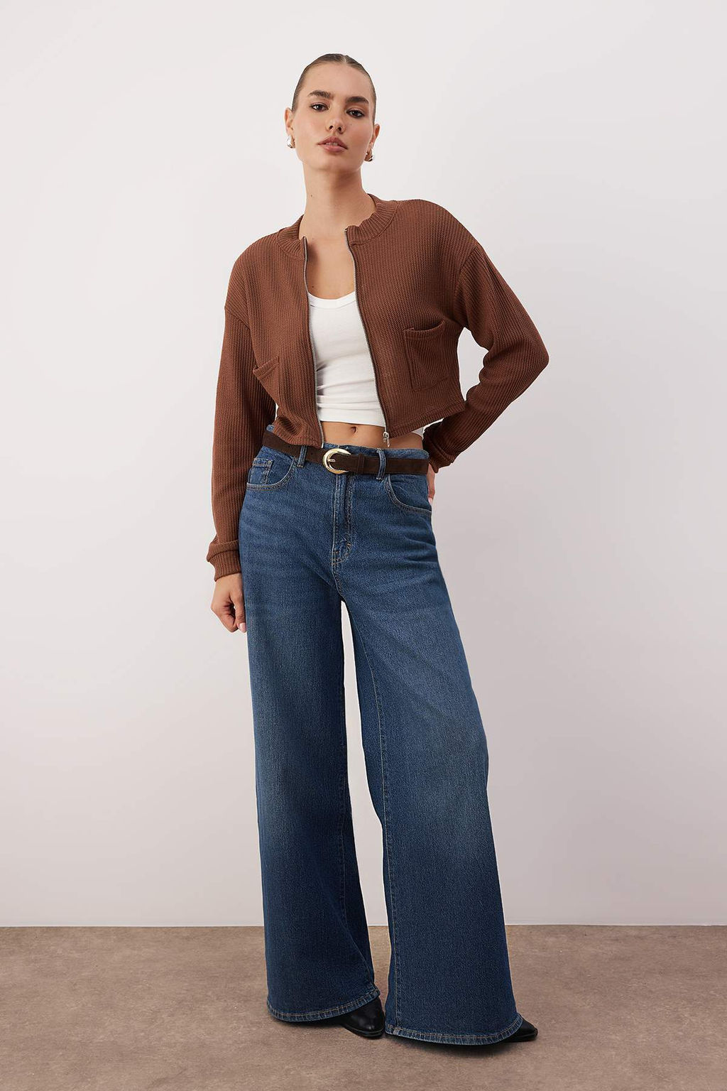 Kahverengi Fermuarl? Yaka Cep Detayl? Regular/Normal Kal?p Crop/K?sa Ceket TWOAW25CE00011