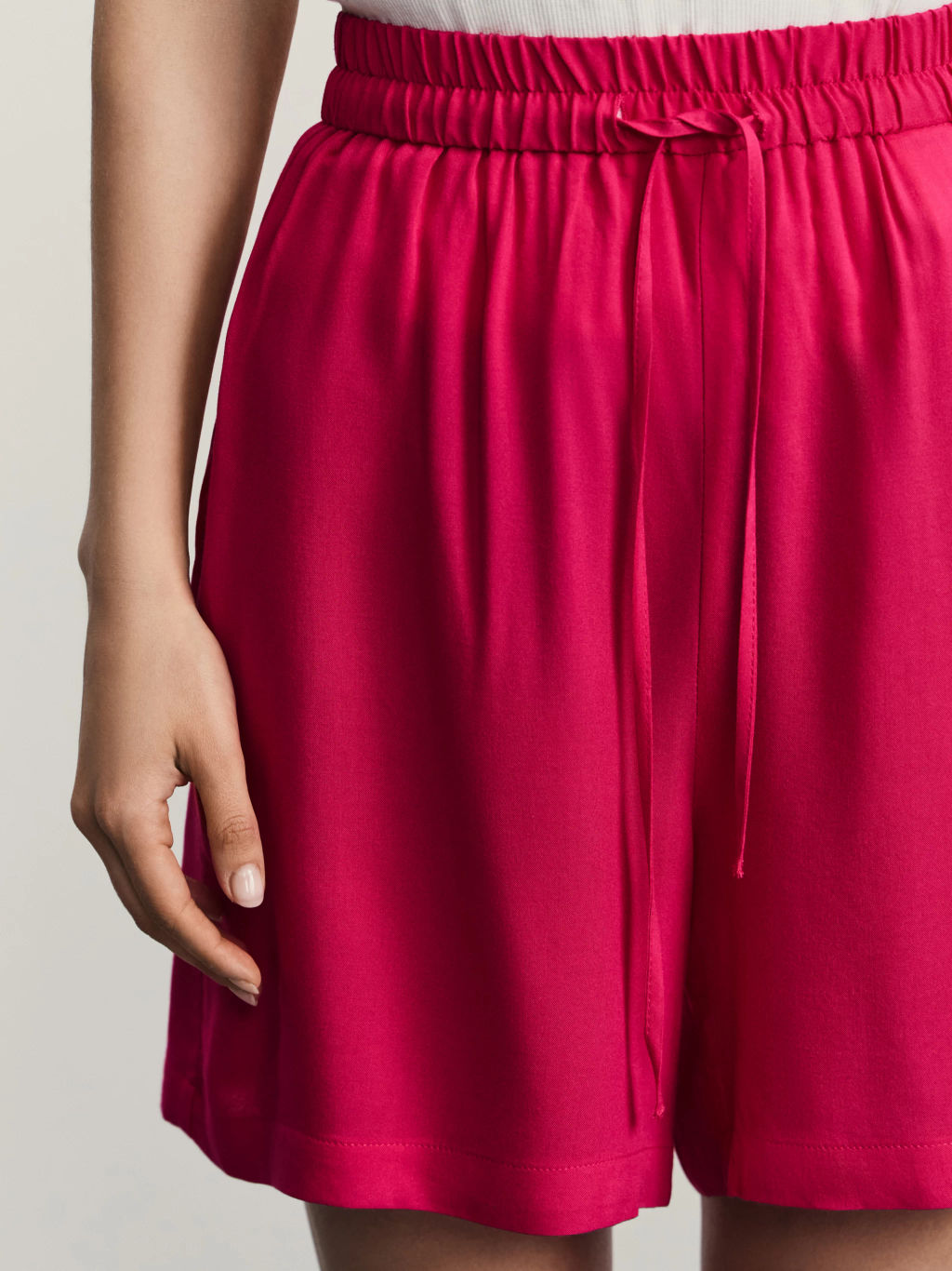 Шорты из вискозы с эластичным поясом / Zarina фото 6