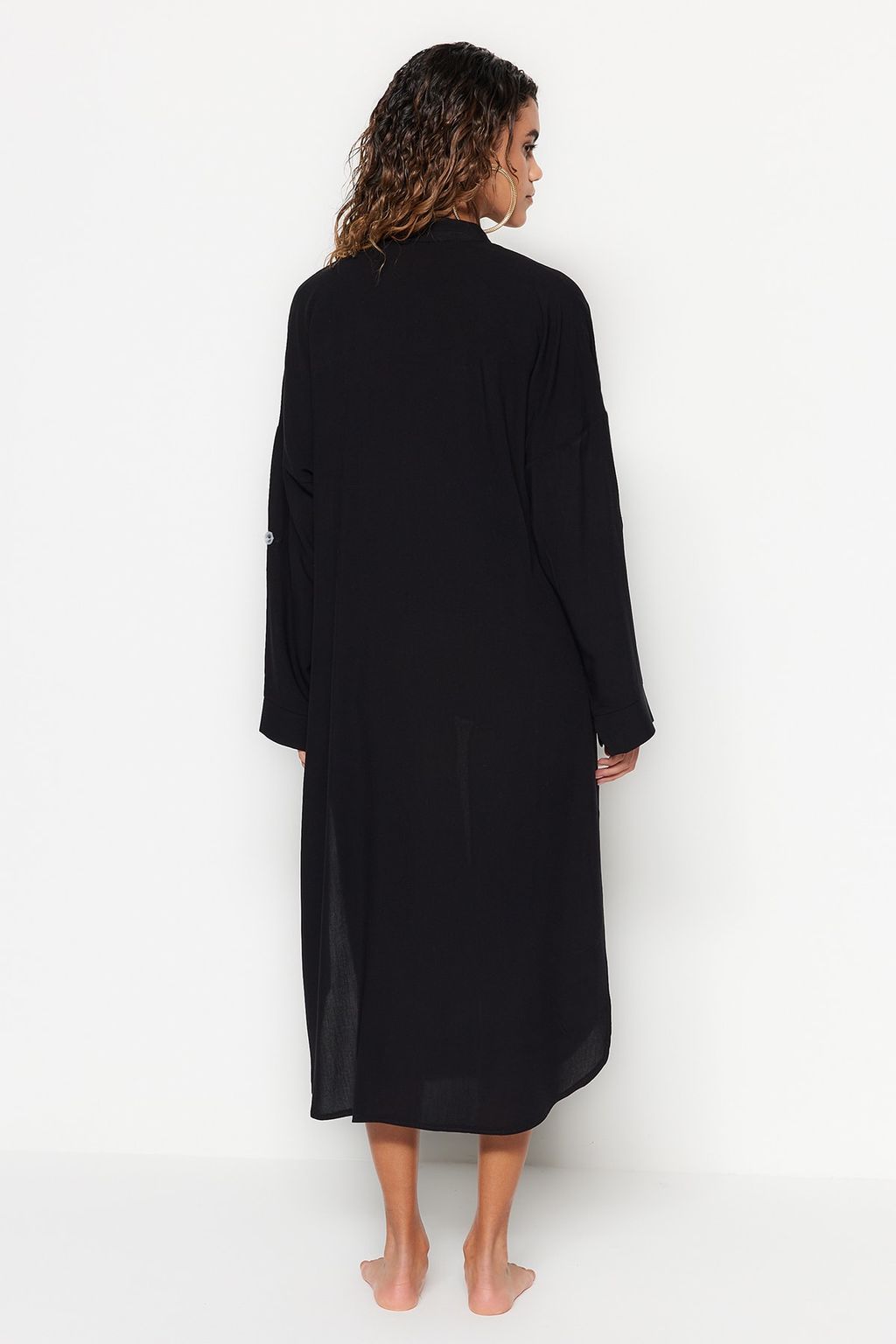 TRENDYOLMILLA Siyah Dokuma Y?rtmacl? Midi Plaj Elbisesi TBESS21EL3318  фото 5