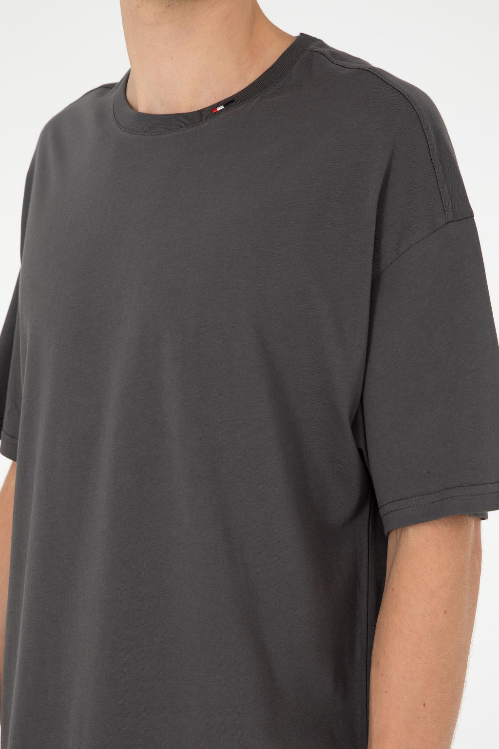 Мужская антрацитовая футболка Неожиданная скидка в корзине - U.s. polo assn фото 7