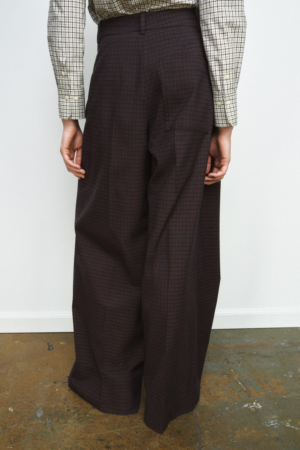 ZW COLLECTION CHECKED DARTED TROUSERS - Zara фото 3