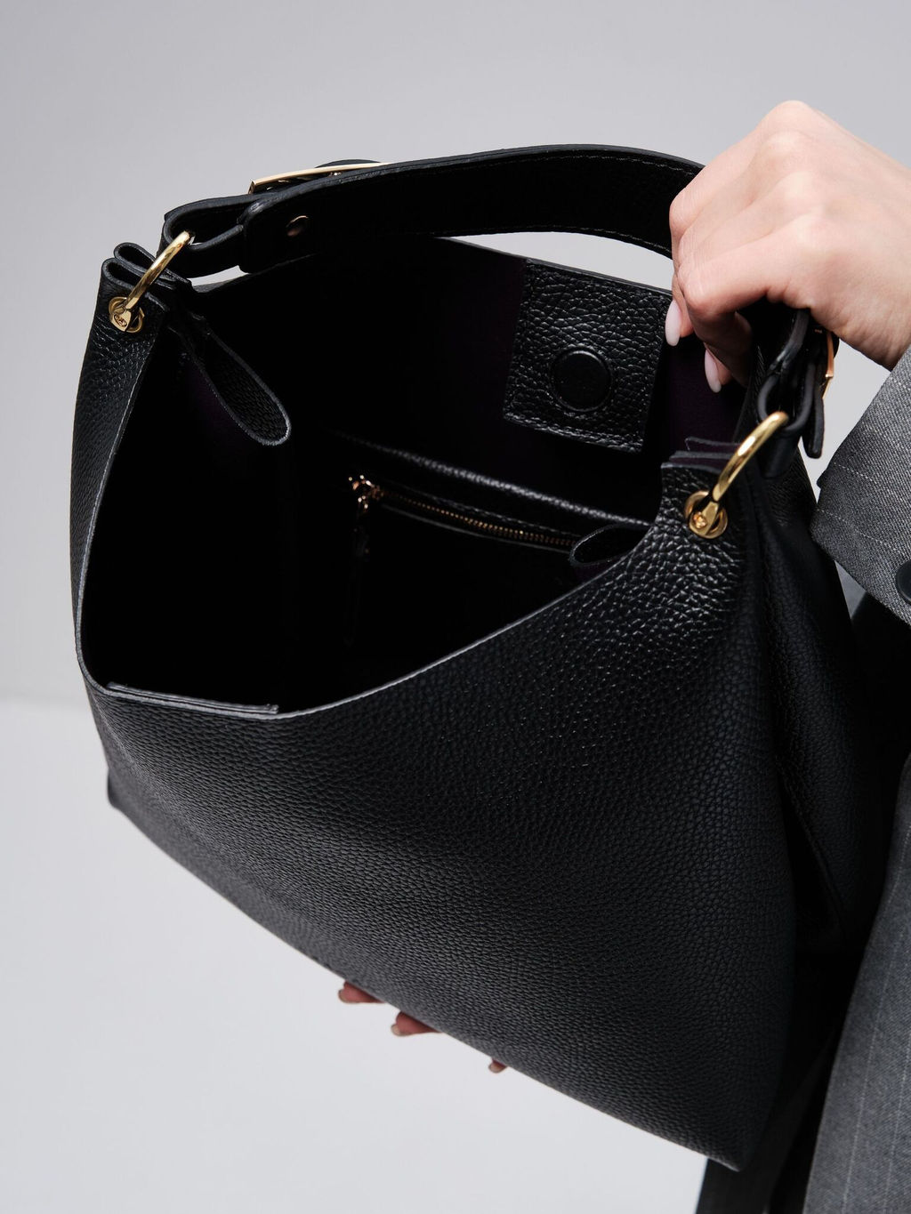 Сумка кожаная Deboro 30994 черный фиолет