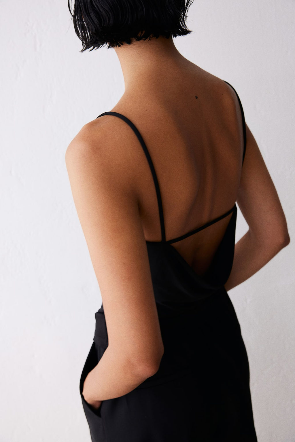 Top de tirantes espagueti con escote drapeado - H&m фото 5