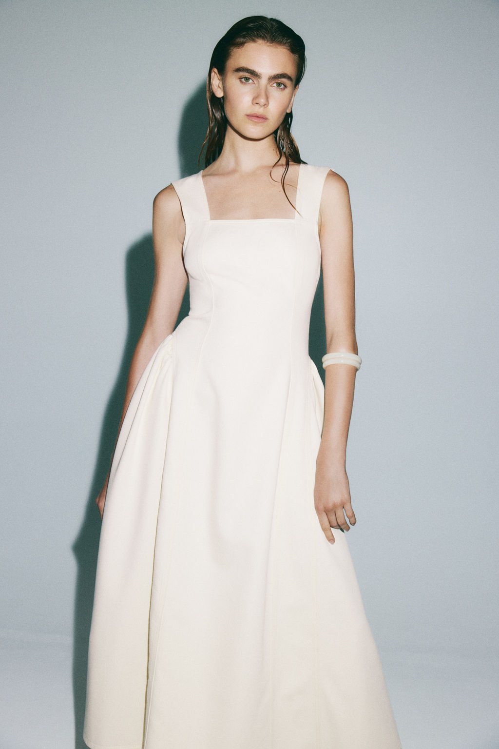 Vestido de sarga con vuelo - H&m фото 3