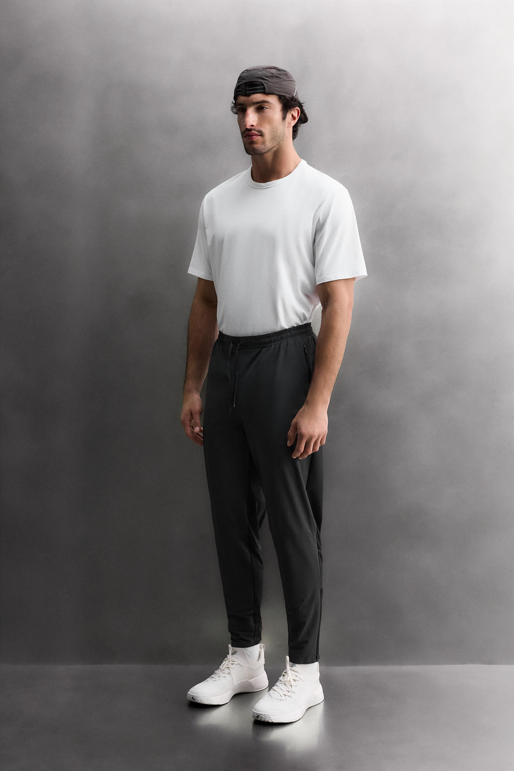 COLOUR BLOCK TECHNICAL TROUSERS - Zara фото 12