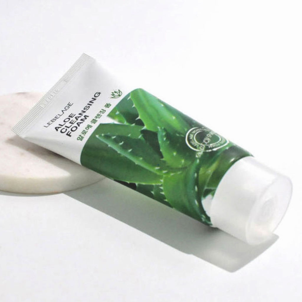 Lebelage Пенка для умывания с экстрактом алоэ вера / Aloe Cleansing Foam, 100 мл