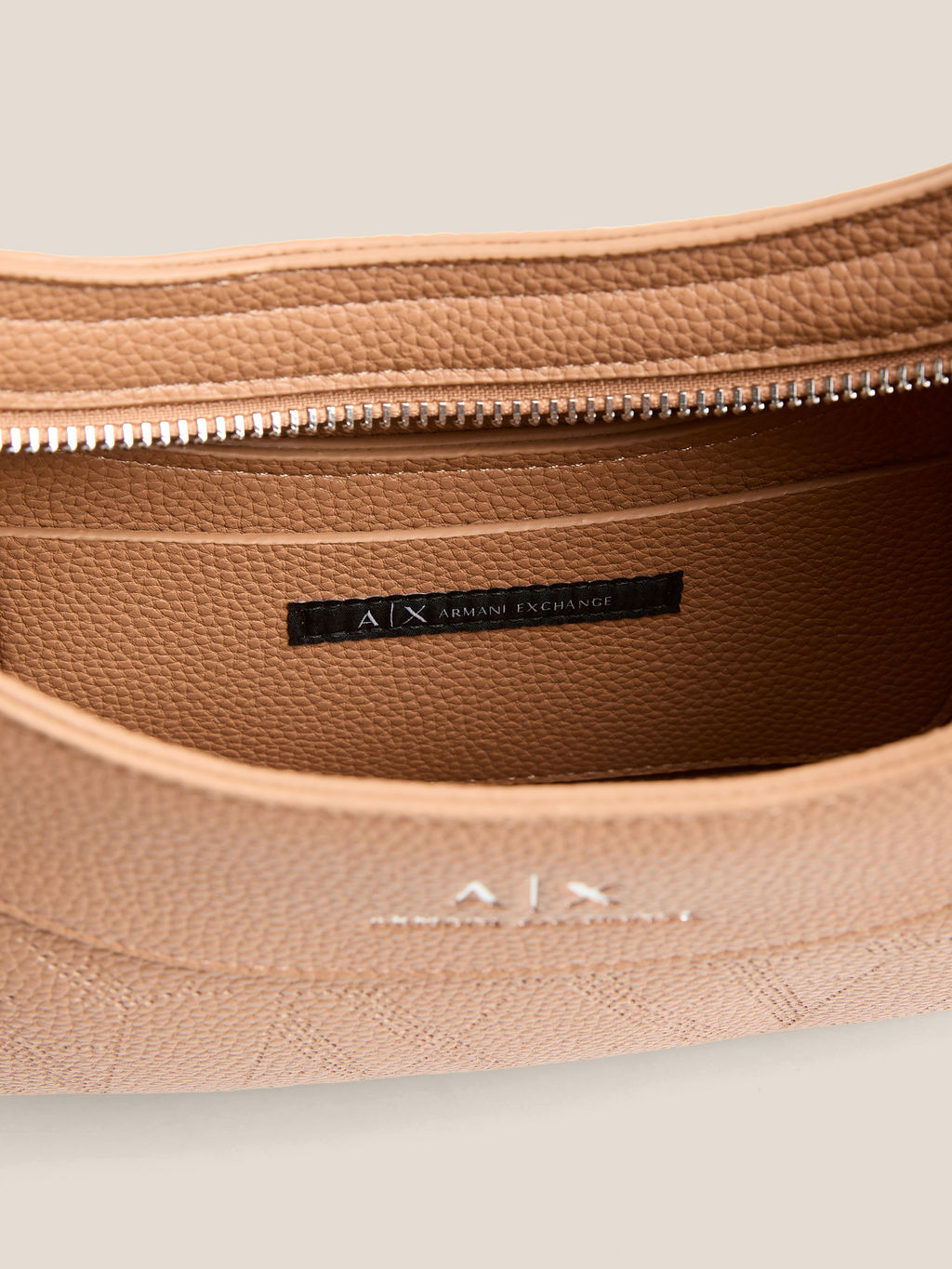 Женская сумка через плечо ARMANI EXCHANGE WAVE TRAFORO Артикул 4368394, бежево-коричневый  фото 4