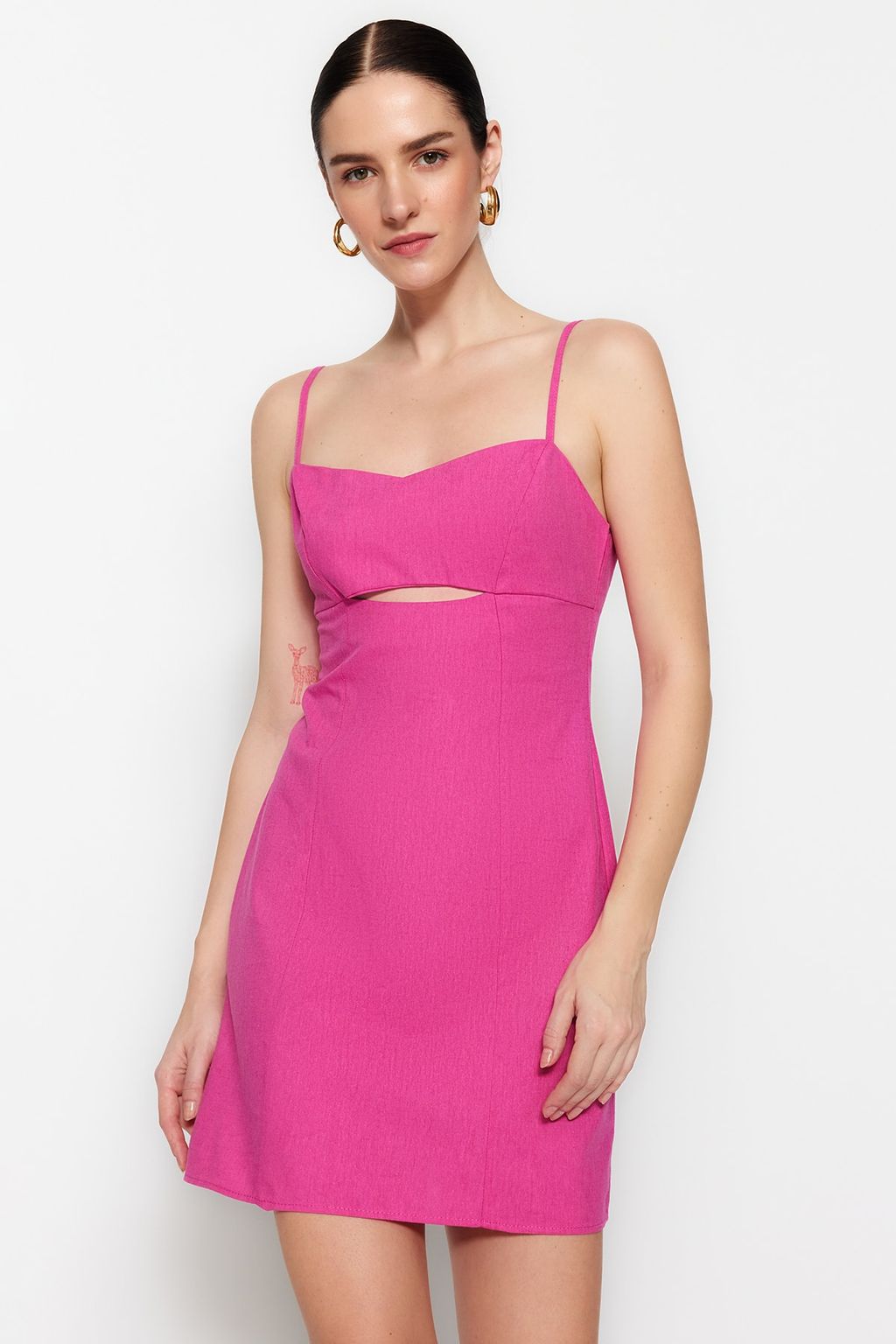 TRENDYOLMILLA Pembe Vucuda Oturan S?rt? Pencere/Cut Out Detay Dokuma Keten Gorunumlu Elbise TWOSS23EL01022  фото 9