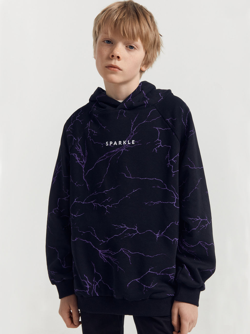 Анорак для мальчиков черный с принтом молнии - Mark formelle фото 4