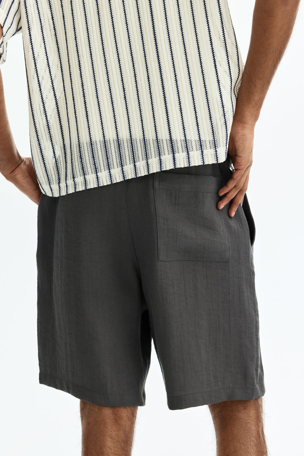 Pantal?n corto Loose Fit - H&m фото 7