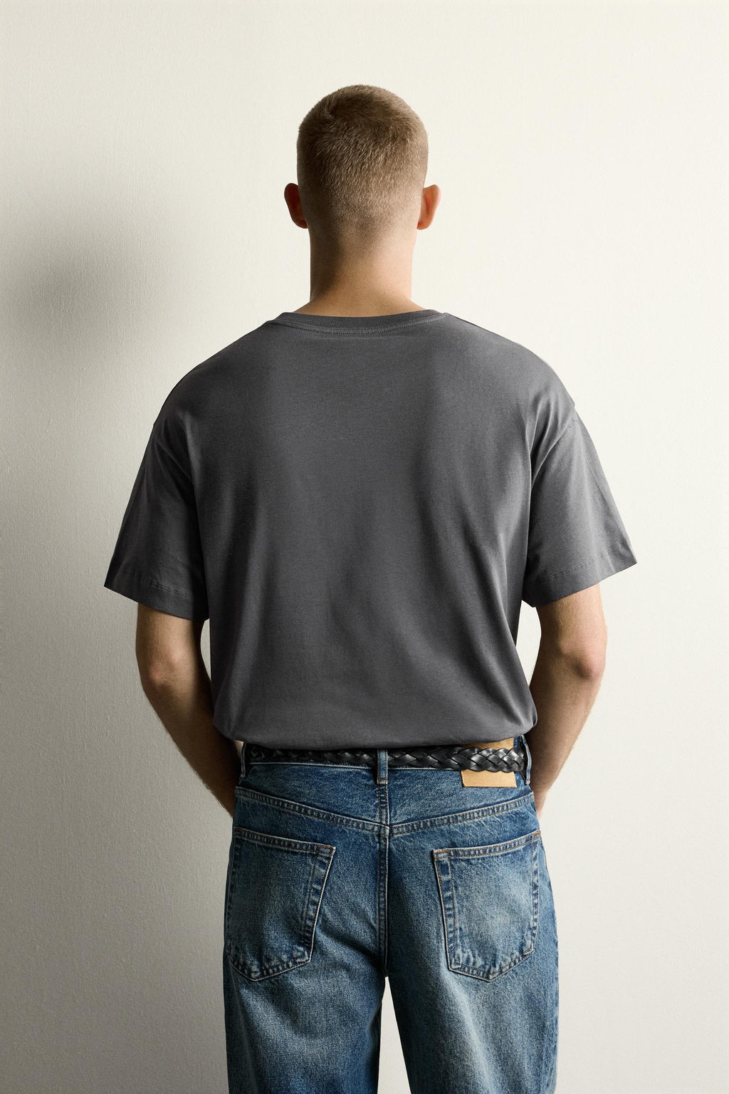 CAMISETA RELAXED FIT GR?FICO R?O / Negro - Zara фото 3