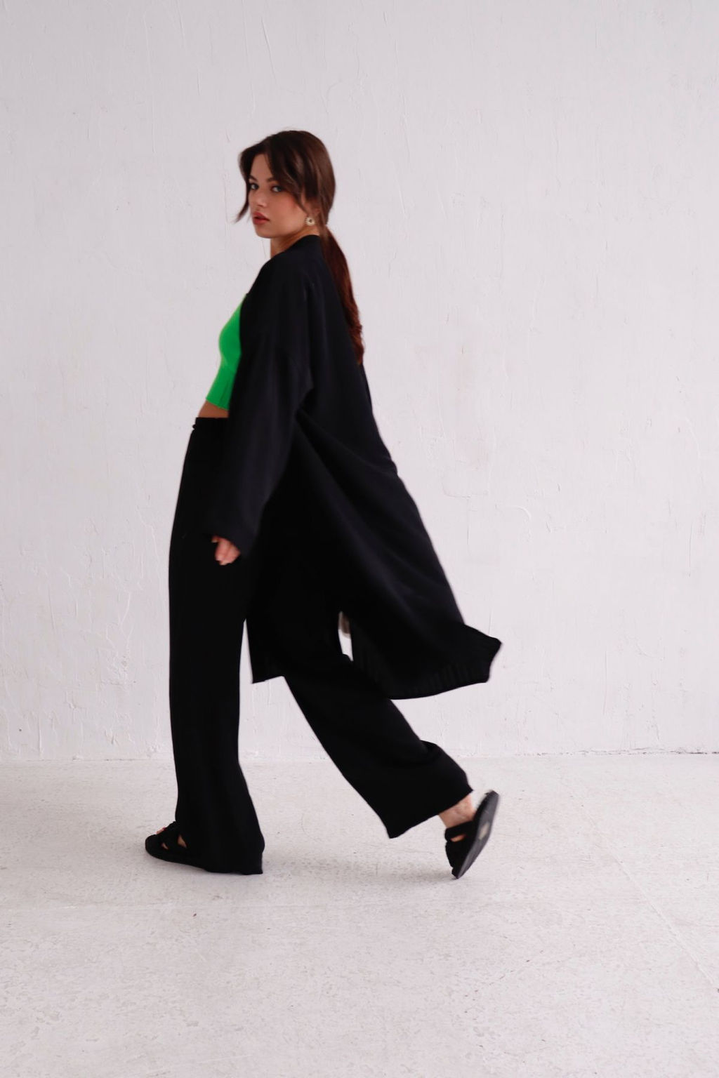 9536 Костюм из кимоно и брюк-палаццо чёрный - Martichelli фото 8