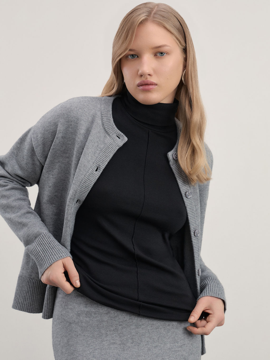 Водолазка из модала со швом / Zarina  фото 2