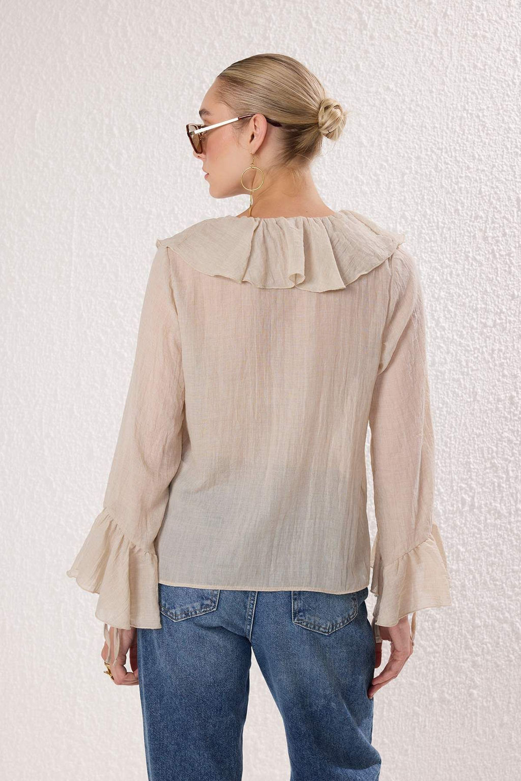 Bej F?rf?rl? Bohem Ince Pamuklu Kumas Uzun Kol Dokuma Bluz TWOSS25BZ00551