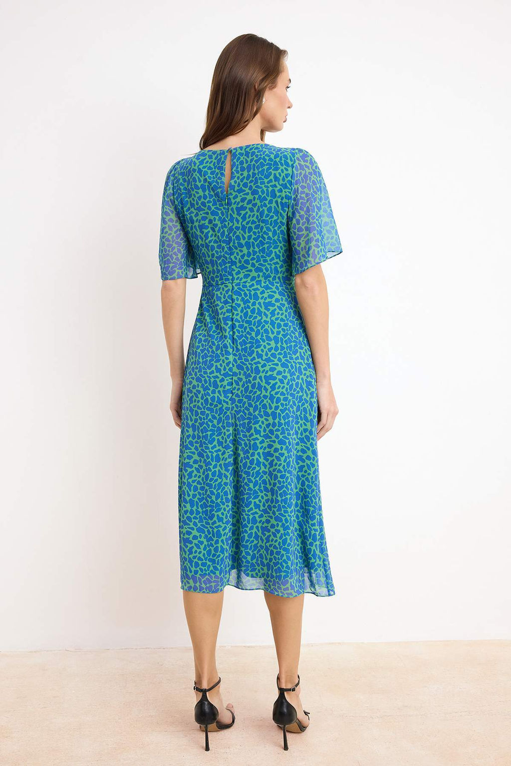 Fusya Animal Desenli A Kesim Melek Kol Astarl? Sifon Ucus Ucus Dokuma Midi Elbise TWOSS23EL01372 - Trendyolmilla фото 32